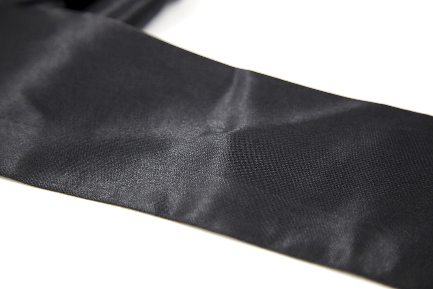 Bandeau noir satinée