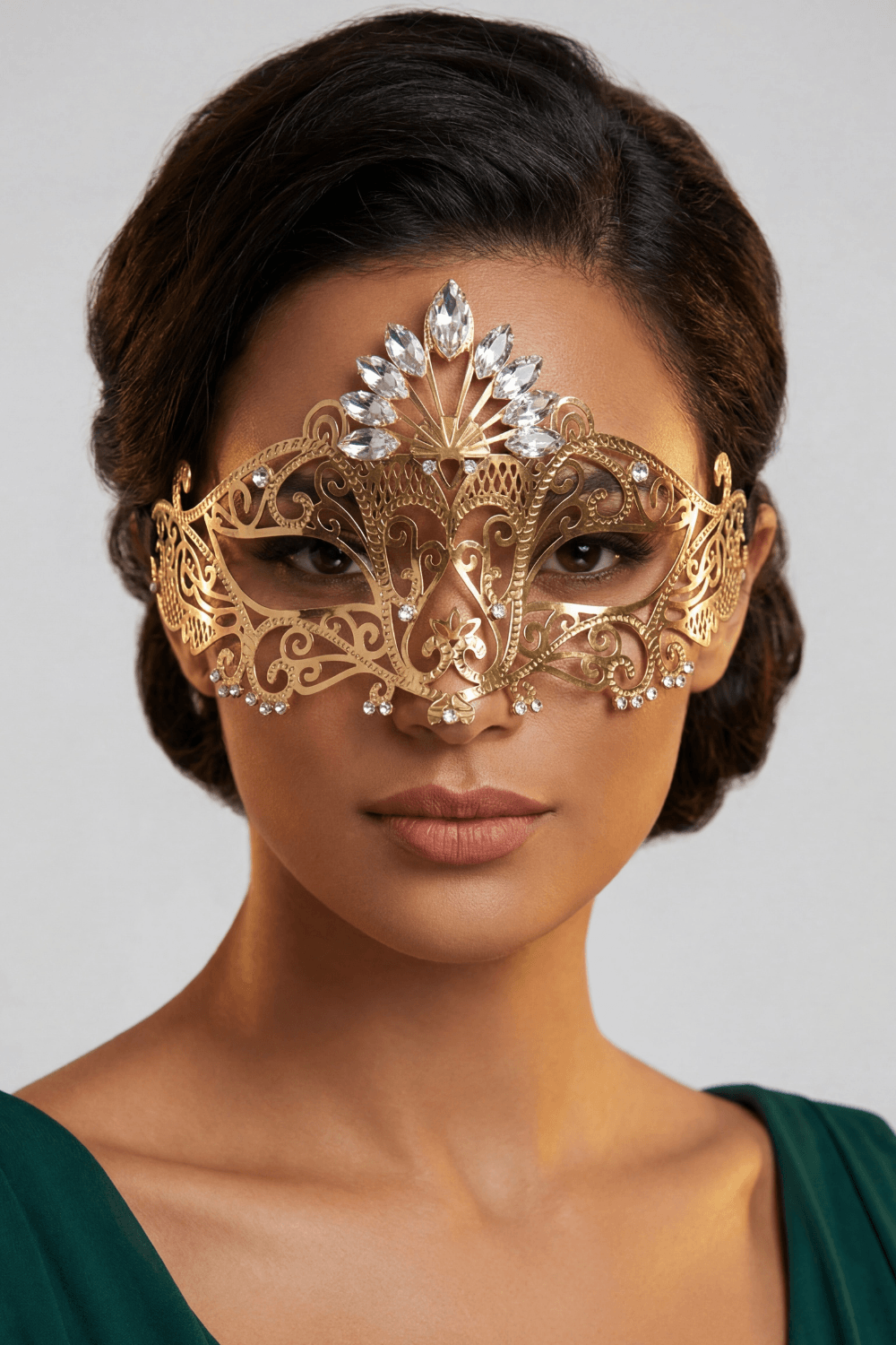 Masque vénitien Gemma rigide doré avec strass - Be Lily Accessories
