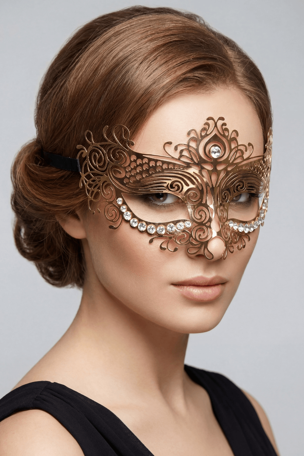 Masque vénitien Ornella rigide doré avec strass - Be Lily Accessories