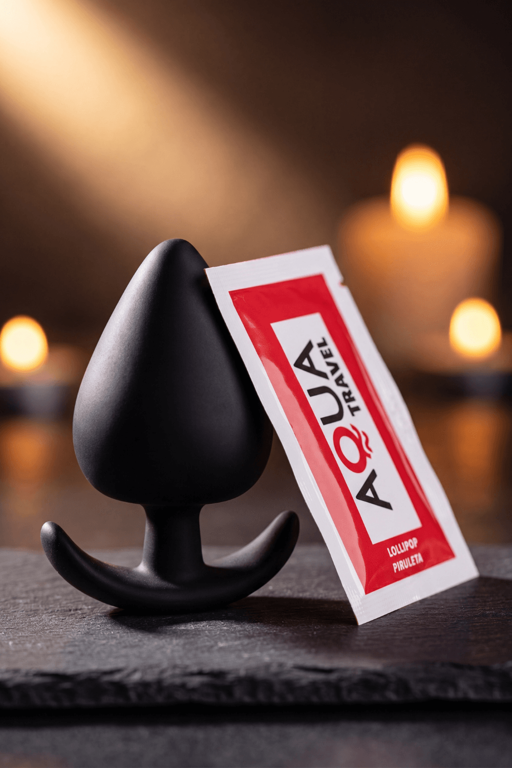Plug Anal Silicone Noir XS Pocket Pleasure 1 dosette de lubrifiant - Pocket Pleasure